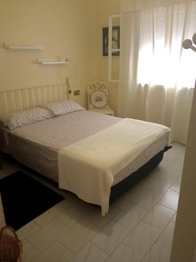 Bonito Apartamento En Playa De La Carihuela Torremolinos Luaran gambar
