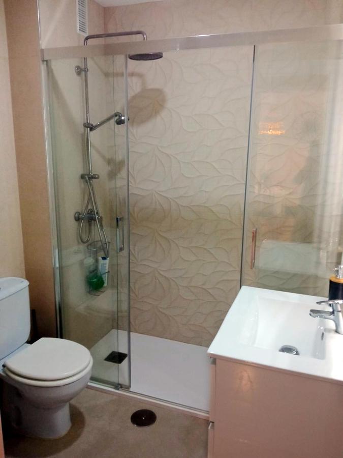 Bonito Apartamento En Playa De La Carihuela Torremolinos Luaran gambar