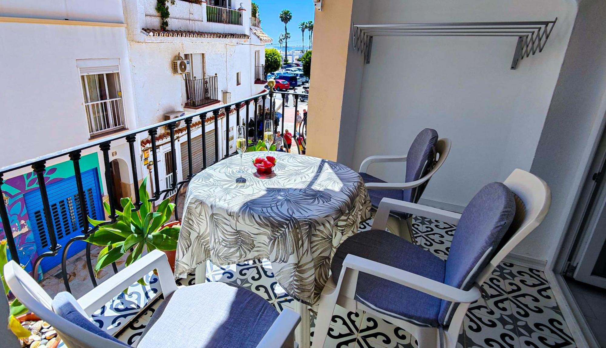 Bonito Apartamento En Playa De La Carihuela Torremolinos Luaran gambar